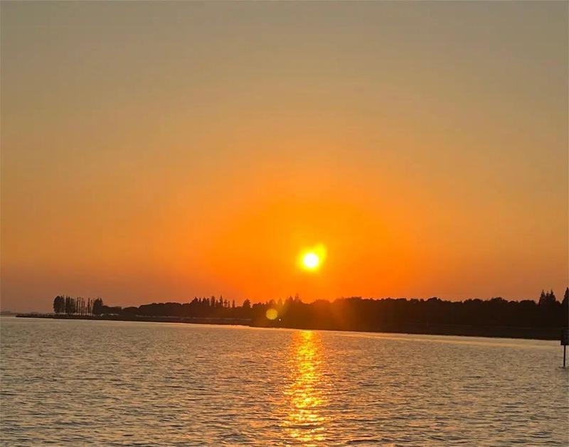  千问用一场离职风波，拿到了与豆包一战的入场券？ 新闻 千问用一场离职风波，拿到了与豆包一战的入场券？ 新闻