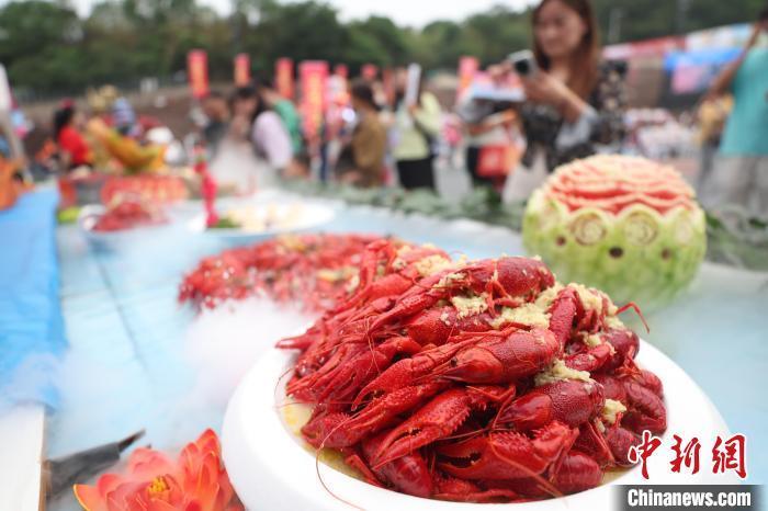  惊蛰春耕之际，习近平关注三农关键领域。 新闻