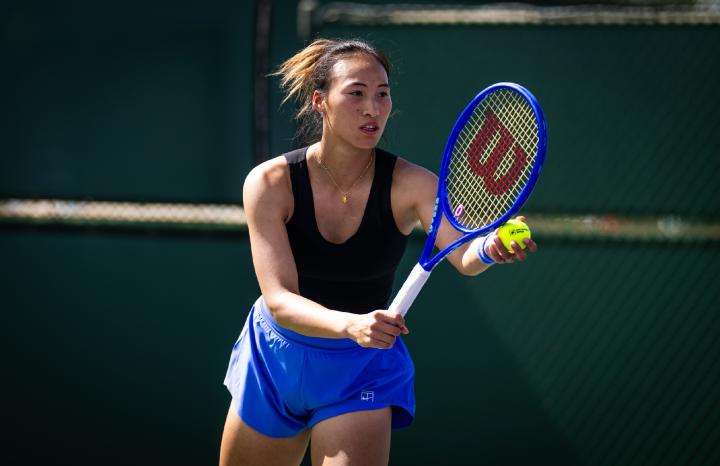  郑钦文首谈澳网退赛心路；洗手间痛哭后，她选择健康优先。 体育新闻