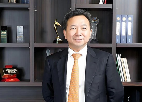  利得资本合规失守，晨鸣纸业风险爆发；李兴春十年禁入，资本链条断裂。 股票财经 利得资本合规失守，晨鸣纸业风险爆发；李兴春十年禁入，资本链条断裂。 股票财经