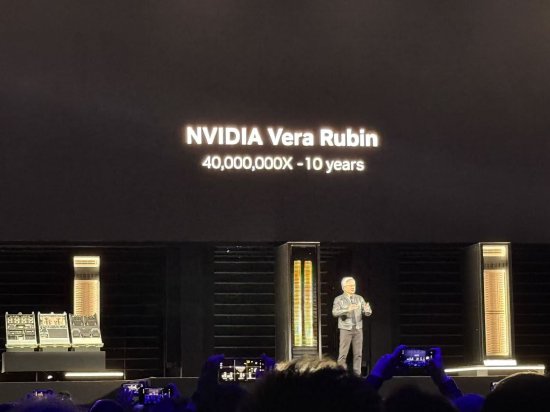  英伟达GTC盛会惊艳亮相；太空AI时代开启，黄仁勋展望芯片需求持续爆发。 IT技术 英伟达GTC盛会惊艳亮相；太空AI时代开启，黄仁勋展望芯片需求持续爆发。 IT技术