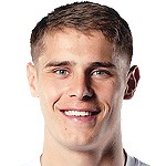  热刺后卫范德芬直面质疑；滑倒事件与鞋子无关，球队韧性值得肯定。 体育新闻 热刺后卫范德芬直面质疑；滑倒事件与鞋子无关，球队韧性值得肯定。 体育新闻