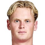  热刺后卫范德芬直面质疑；滑倒事件与鞋子无关，球队韧性值得肯定。 体育新闻 热刺后卫范德芬直面质疑；滑倒事件与鞋子无关，球队韧性值得肯定。 体育新闻