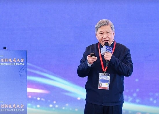  当论文霸权遭遇产业铁拳：解码王兴兴、梁文锋的技术突围密码 教育招生