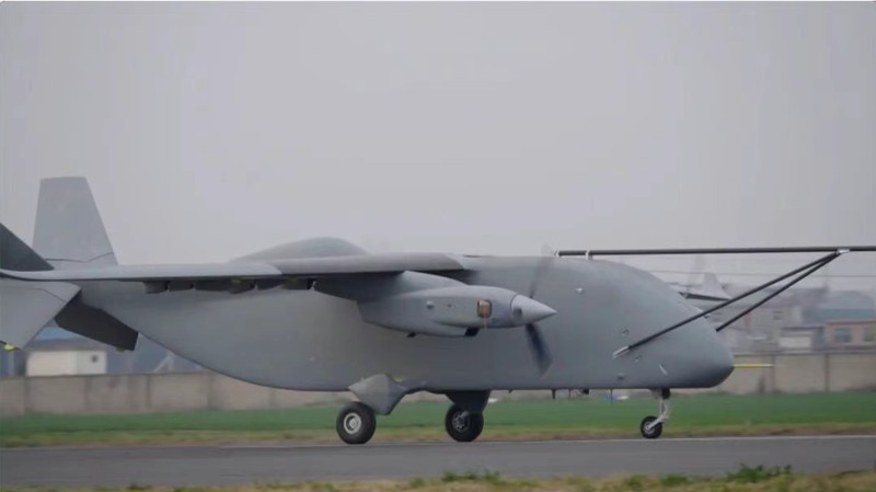  【深度技术解析】全球最大货运无人机首飞：长鹰-8如何重塑无人运输装备格局 新闻