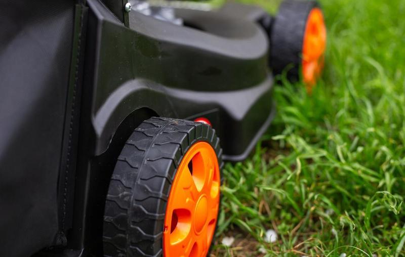  那些买了电车的人，后来都后悔了吗？听他们说说轮胎这笔账 汽车科技