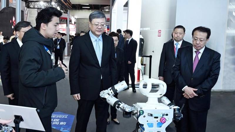  【深度复盘】蓝思科技Q1财报：存储涨价与汇率波动的双重绞杀 股票财经 【深度复盘】蓝思科技Q1财报：存储涨价与汇率波动的双重绞杀 股票财经