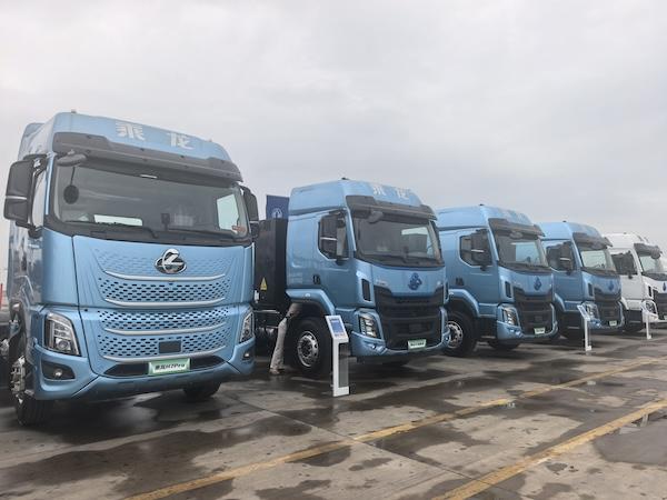  从续航焦虑到全程无忧：山东2600公里电动重卡补能廊道的技术破局 汽车科技